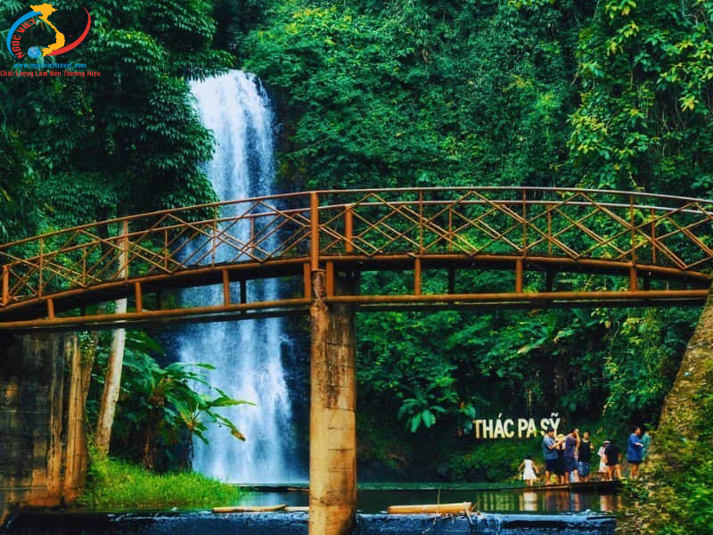 TOUR MĂNG ĐEN - KOM TUM - GIA LAI - BUÔN MÊ THUỘT - TÀ ĐÙNG - XE LIMOUSINE