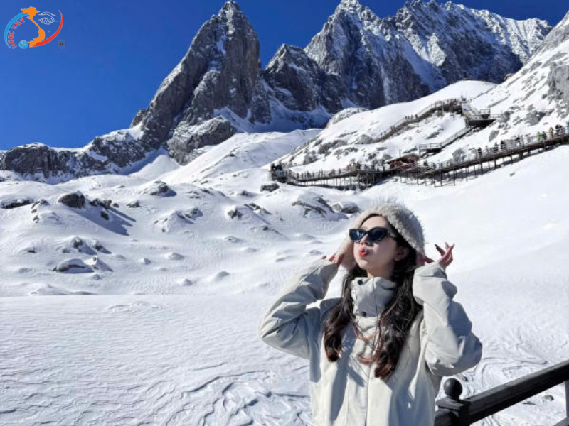 TRUONG GIA GIOI - PHUONG HOANG OLD TOWN